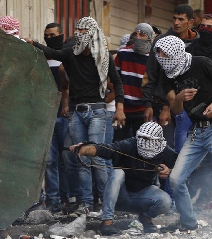 Origins of the Palestinian Keffiyeh